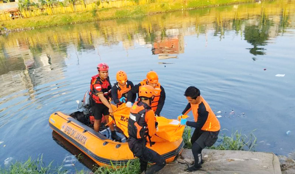 Tomul Adi Kurniawan, Korban Tenggelam di Kali Banjir Kanal Barat Berhasil Dievakuasi