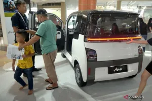 Bahlil Sebut Insentif NMC Jadi Strategi Dongkrak Pasar Mobil Listrik Berbasis Nikel