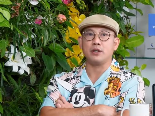 Denny Sumargo Debut Jadi Produser Film Bertema Keluarga "...