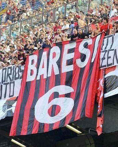 Franco Baresi Dimakamkan, Lautan Fans AC Milan Gaungkan "...