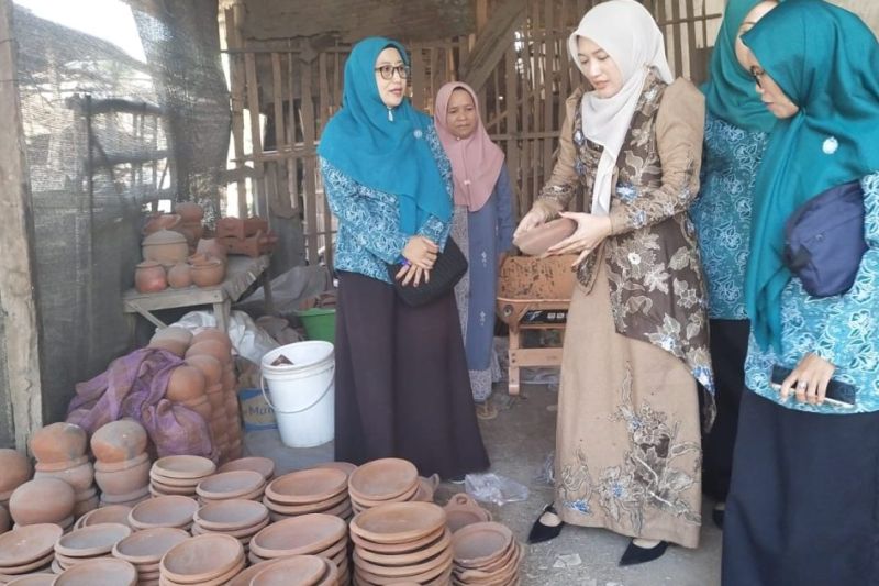 Gerabah Alaskandang Punya Potensi Ekonomi Besar, Dekranas...