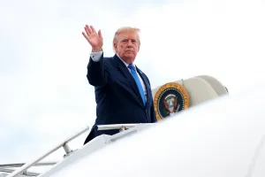 Harga Minyak Turun Usai Trump Beri Sinyal Berunding Lagi dengan Iran