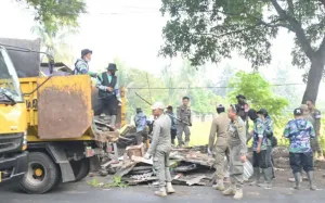 Pemkab Cianjur Tertibkan 21...