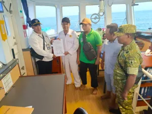 Rampungkan Misi Kemanusiaan KMP Mutiara Sentosa 2, HIS melalui TB Hasnur 26 Evakuasi 70 Korban 