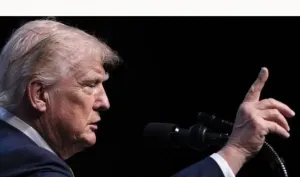 Trump Semprot Chevron dan ExxonMobil, Minta Harga BBM untuk Konsumen Diturunkan