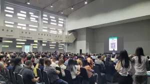 Wujudkan Langkah Awal Menuju Karier Global, Ribuan Calon Mahasiswa Datangi & Daftar BINUS University
