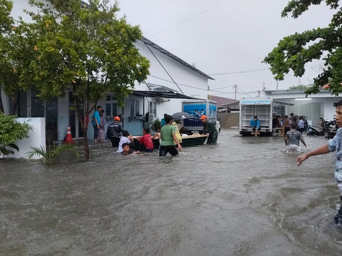 BNPB Umumkan Banjir di Kota Padang Berangsur Surut