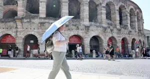Breaking News: 3 Orang Tewas Akibat Panas Ekstrem Italia, 27 Kota Siaga Merah