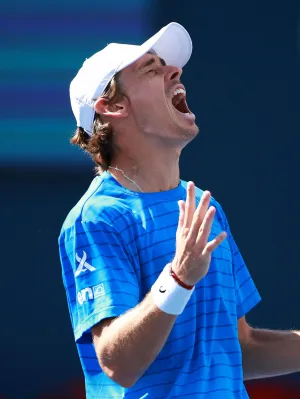 De Minaur Atasi Perlawanan Sengit Duckworth, Lolos ke Babak Ketiga Montreal Masters