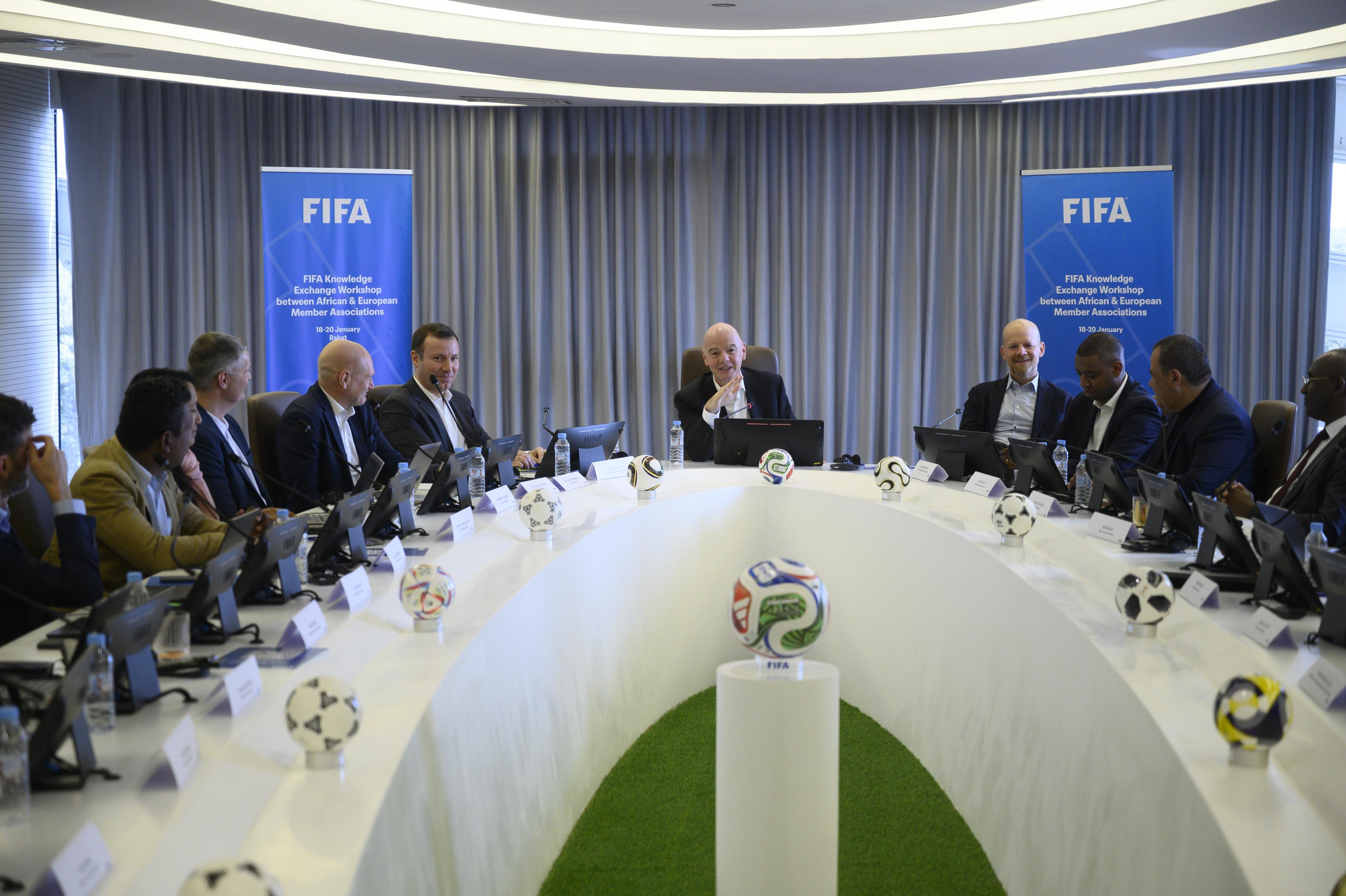 Infantino Gelar Rapat Darurat di Maroko, Krisis Kepemimpi...