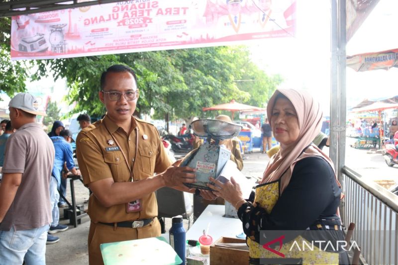 Lindungi Konsumen, Pemkot Solok Gelar Tera Ulang Timbanga...