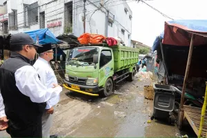 Pemkot Bandung Siapkan 100 Armada Pengangkut Sampah untuk Operasional TPPAS Legok Nangka