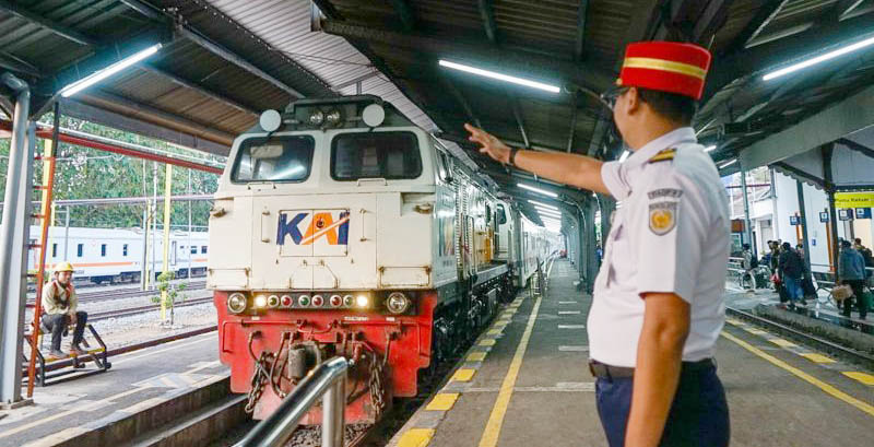 Tanpa Transit! KA Sangkuriang Meluncur Perkuat Akses Tran...