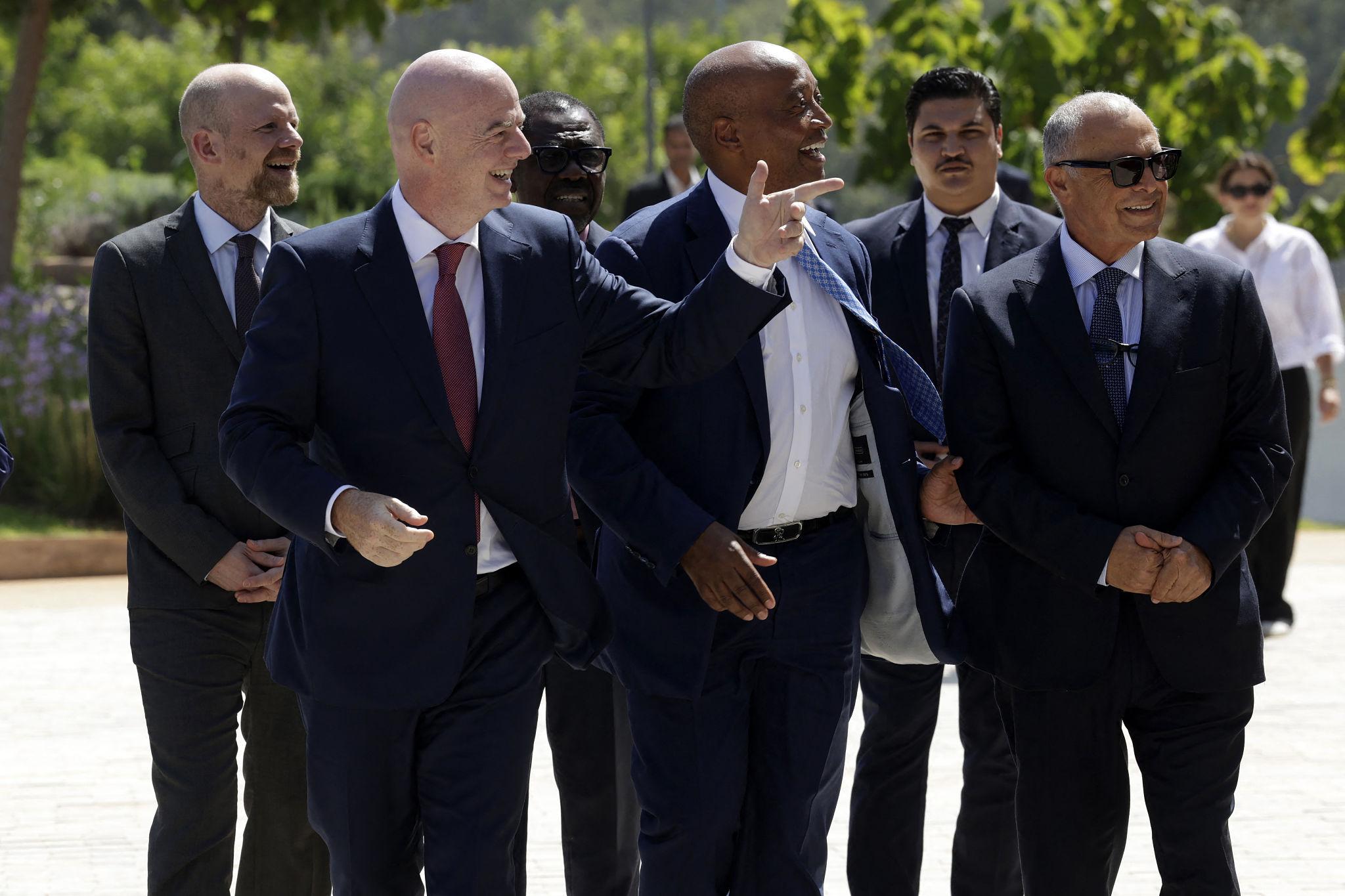Infantino Dapat Dukungan Penuh FIFA, Minta Maaf atas Kont...