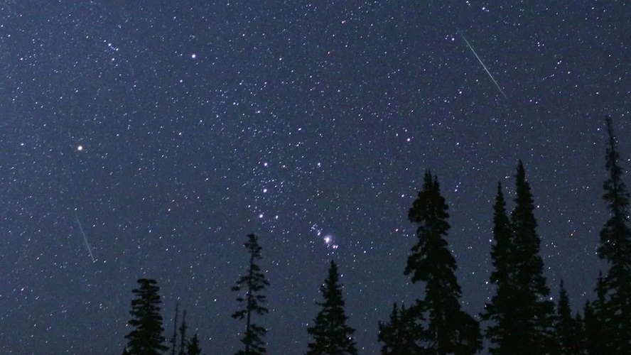 NASA Siarkan Secara Hujan Meteor Perseid saat Puncak pada...
