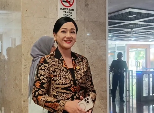 OJK Ungkap Industri Keuangan Syariah Tumbuh Positif