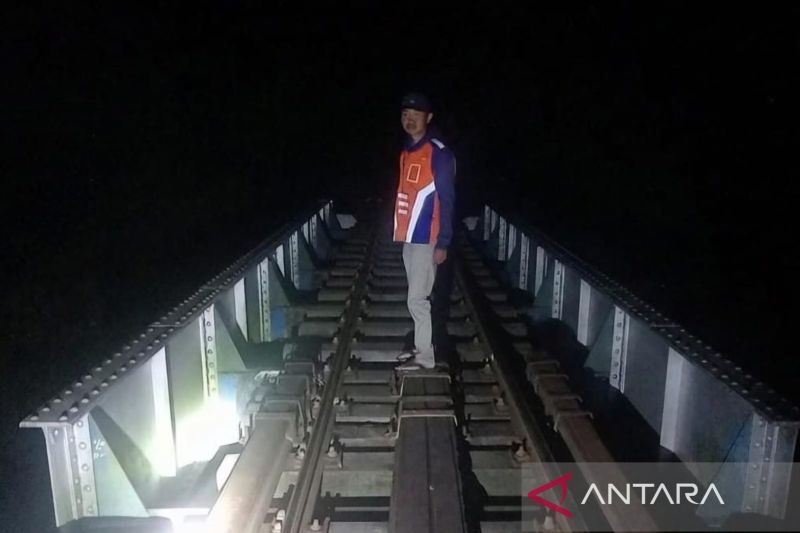 Semoga Tidak Ada Kerusakan Parah, KAI Hentikan Perjalanan...