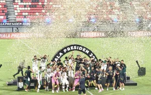 Drama Penalti! Persebaya Tumbangkan Persib, Sabet Gelar Juara Piala Presiden 2026