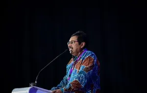 Era AI Makin Dekat, Kemkomd...