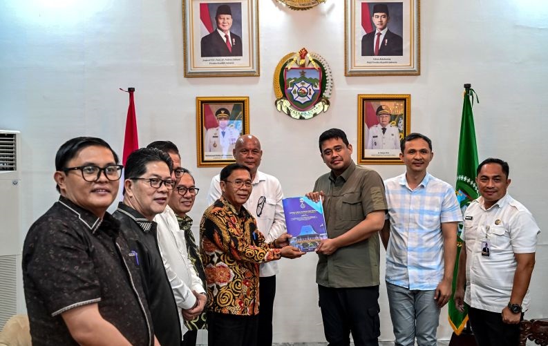 Gubernur Sumut Bobby Nasuti...