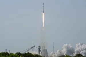NASA Selidiki Kawah Baru Us...
