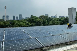 Target Pembangunan PLTS 100 GW Bakal Kerek Pertumbuhan Ekonomi