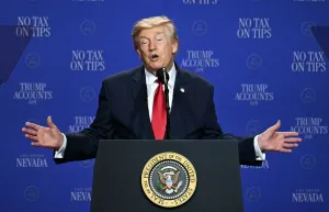 Trump Tegaskan Stok Senjata...