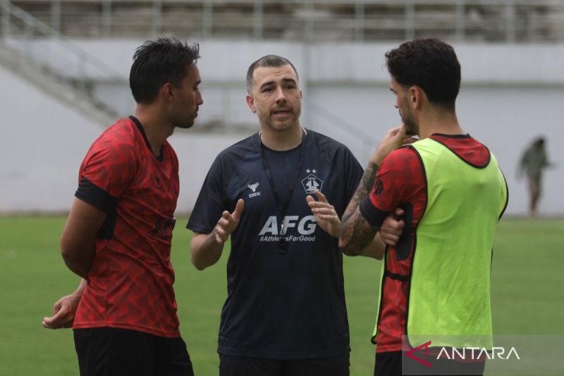 Persik Kediri Perkuat Lini Pertahanan dengan Hadirkan Dua...