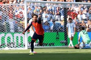 Bursa Transfer: Capai Persyaratan Personal, Ferran Torres Minta Dijual ke PSG 