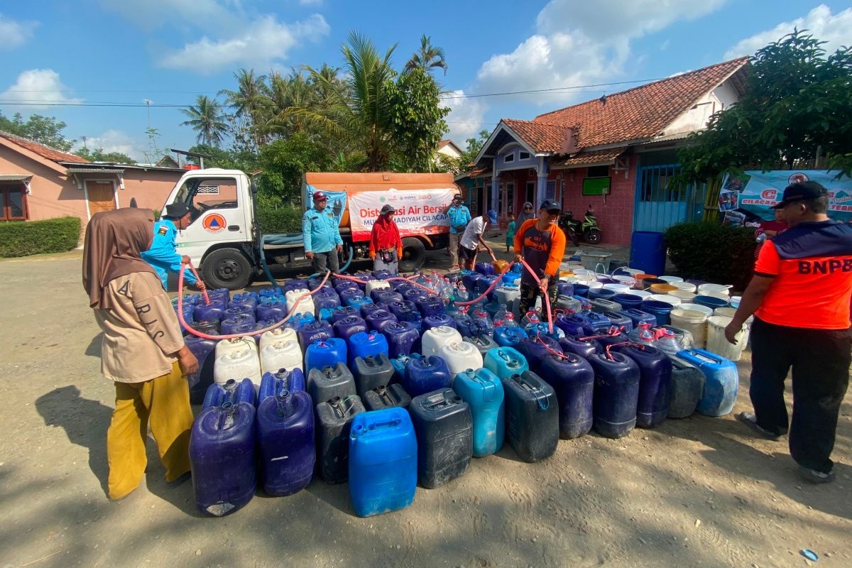 Terdampak Kekeringan, Cilacap Distribusikan 232 Tangki Ai...