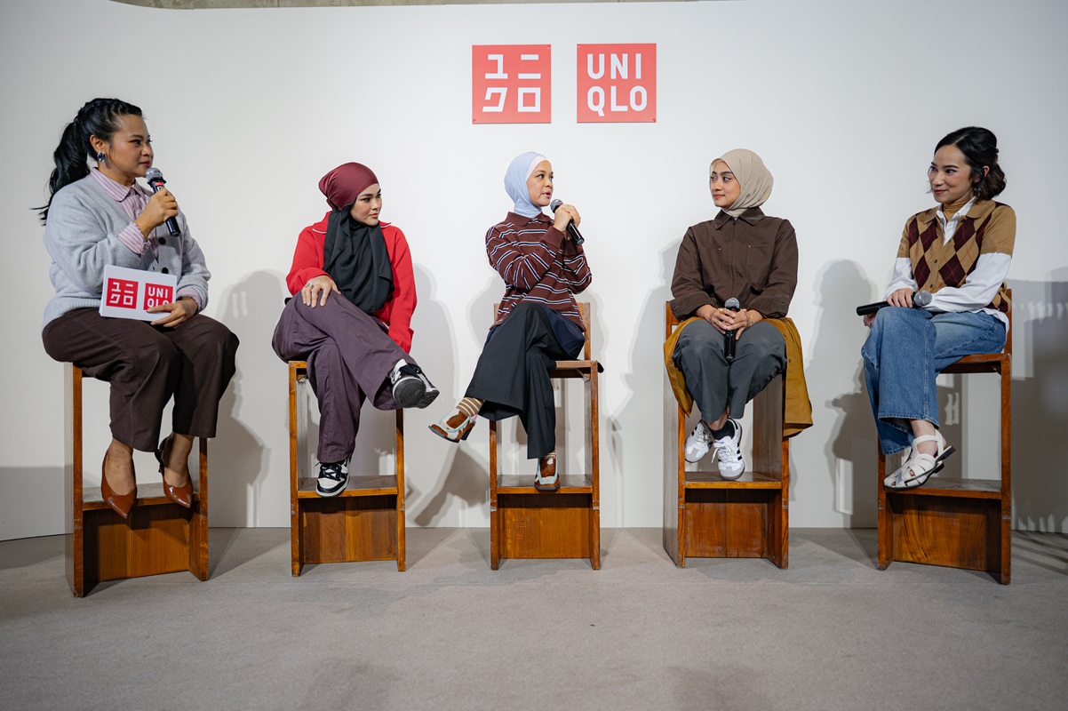 Koleksi Hijab Hadir di Indonesia, Uniqlo Tawarkan Tiga Pi...