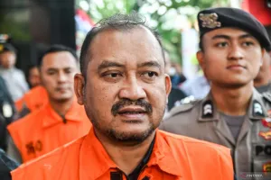 KPK Geledah 15 Lokasi terka...