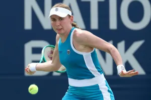 Sabalenka Tersandung di Tor...