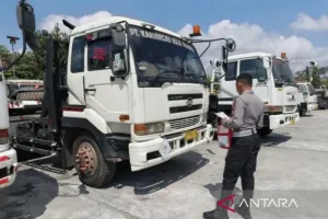 Tekan Kecelakaan, Polda Kal...