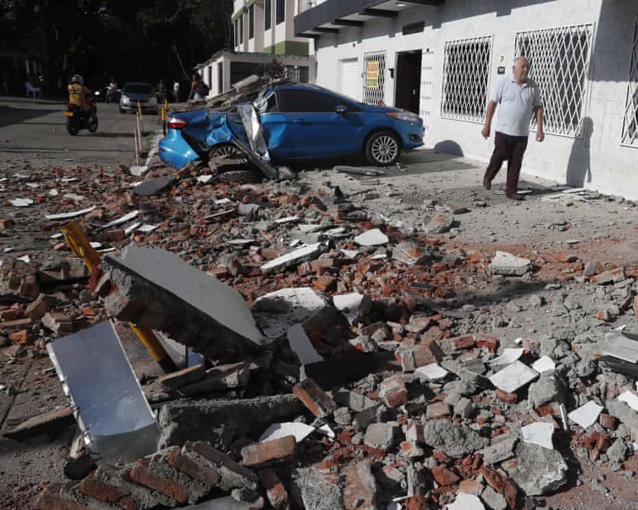 Gempa Bumi Magnitude 7,4 Guncang Kolombia Sedikitnya 20 O...