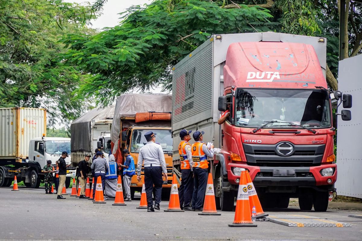 Lakukan Pengawasan, Kemenhub Catat 1,3 Juta Kendaraan Ang...