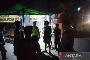 Polisi Tangkap Tiga Remaja yang Bawa Senjata Hendak Tawuran di Depok 
