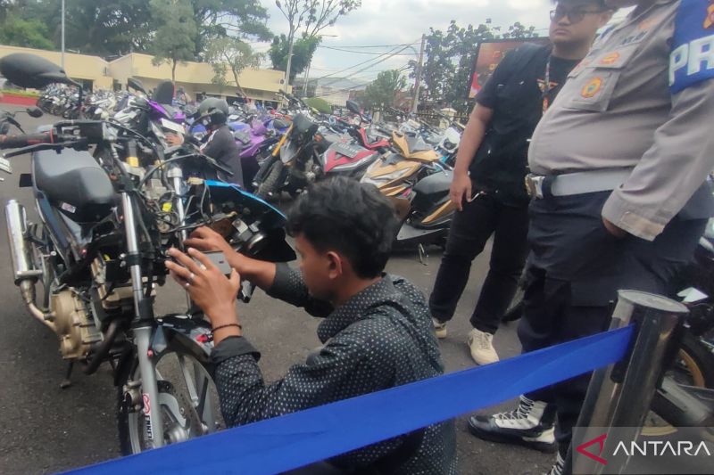 Polres Cianjur Amankan 4.026 Knalpot Tak Sesuai Spesifika...