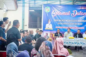 Turun Langsung Dengar Keluhan Warga, Wali Kota Medan Siapkan Jurus Atasi Banjir dan Jalan Rusak