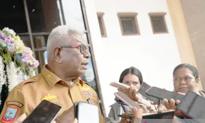 Bupati Mimika Larang ASN Pe...