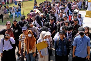 Stimulus ke Dunia Usaha Har...
