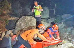 Begini Evakuasi Pencari Bur...