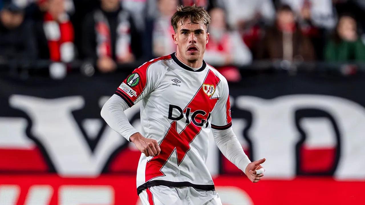Chelsea Datangkan Pep Chavarria, Bek Kiri Rayo Vallecano ...