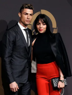Cristiano Ronaldo dan Georgina Rodriguez Akhirnya Resmi Menikah