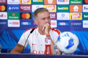 Pelatih PSG Sebut Timnya Antusias Sambut Laga Piala Super Lawan Aston Villa