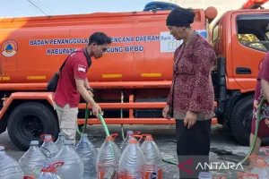 Terdampak Kekeringan, BPBD Temanggung Rutin Salurkan Air Bersih bagi 6.523 Jiwa