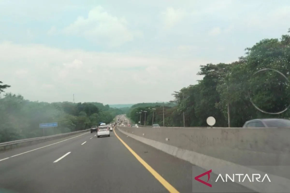 Ada Perbaikan Kabel PLN, Jalan Tol Cipularang Ditutup di ...