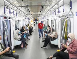 Khusus  17 Agustus, Tarif Bus Tranjakarta, MRT, dan LRT Jakarta Cuma Rp1 