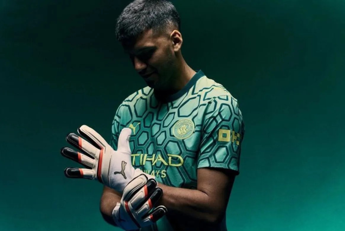 Manchester City Boyong Kiper Timnas Argentina Geronimo Ru...