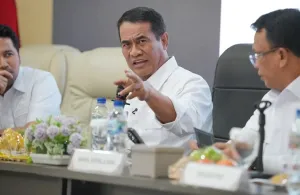 Mentan Ultimatum Importir Pakan Cabut Izin Jika Mainkan Harga